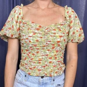 ASTR Tenley Top in‎ Green Red Ditsy Size Medium Floral Revolve Summer